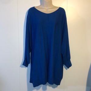 NWT Max Studio stretchy long sleeved knit top